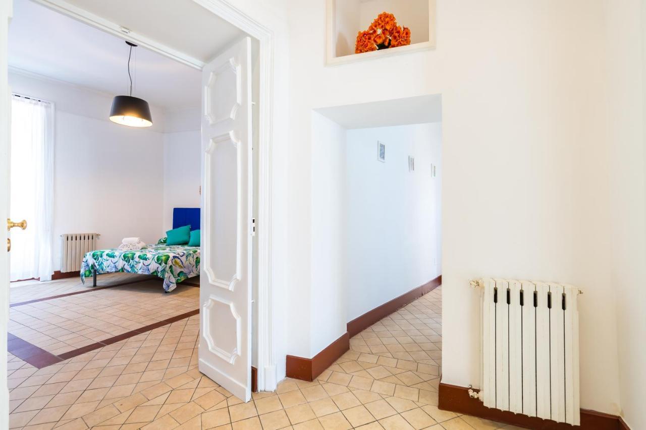 Lopez 20 A Big Family Apartment By Napoliapartments Kültér fotó