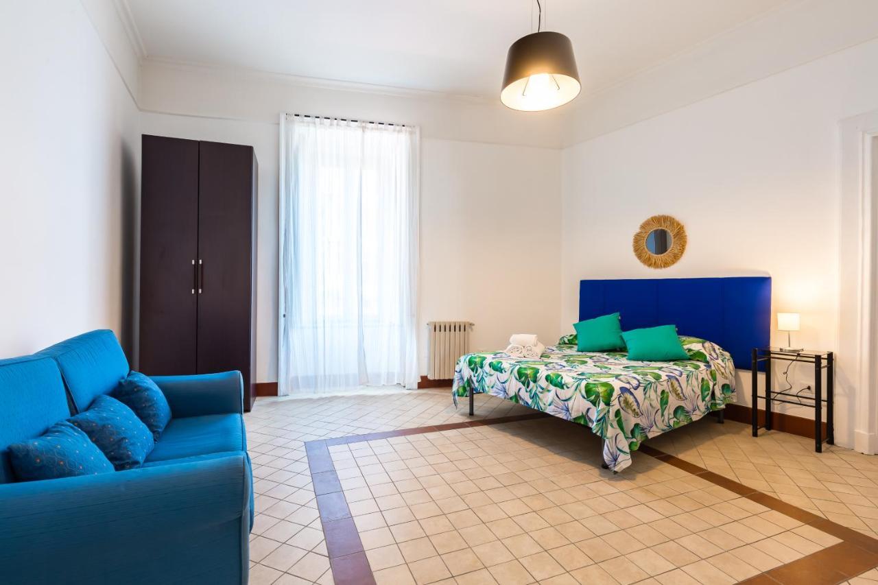 Lopez 20 A Big Family Apartment By Napoliapartments Kültér fotó