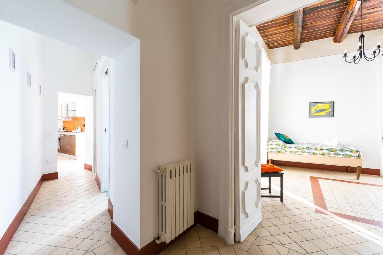 Lopez 20 A Big Family Apartment By Napoliapartments Kültér fotó