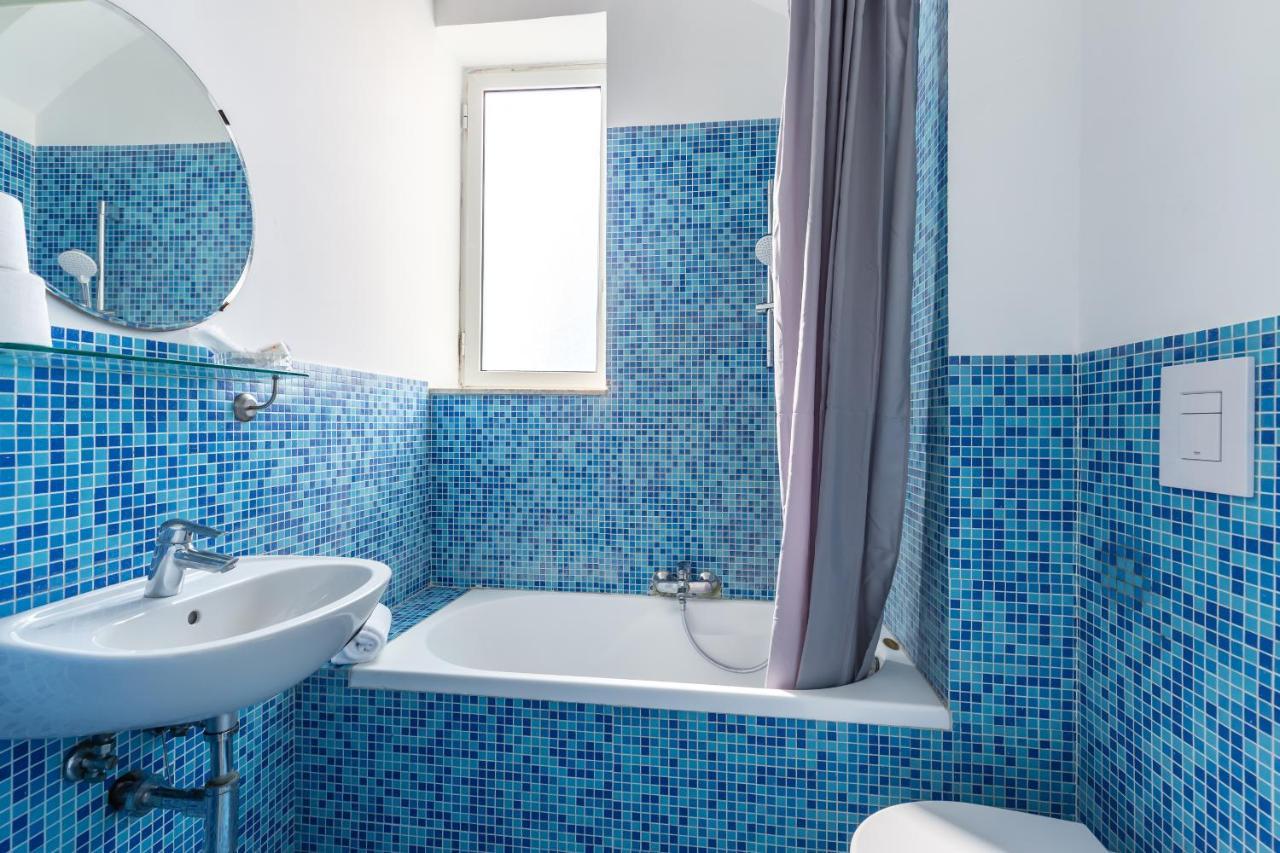 Lopez 20 A Big Family Apartment By Napoliapartments Kültér fotó